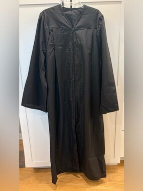 Unisex Black Herff Jones Graduation Gown 6’0”-6’3”